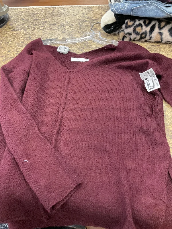 Top Long Sleeve By Clothes Mentor In Burgundy, Size: M