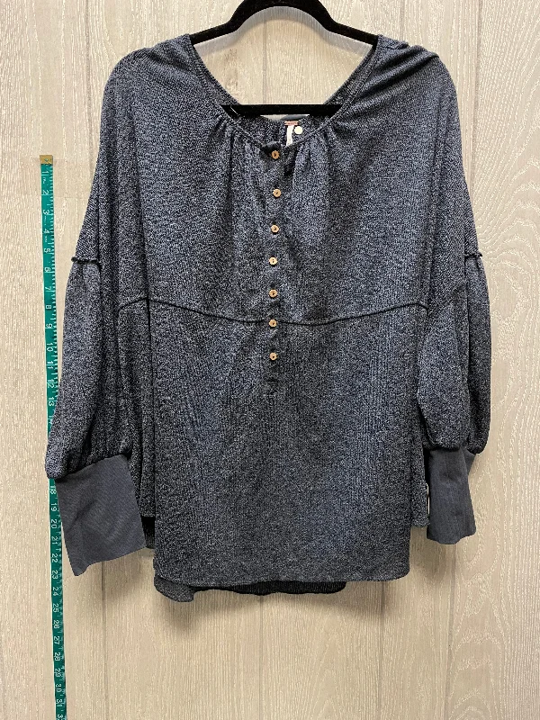 Top Long Sleeve By Free People In Grey, Size: L