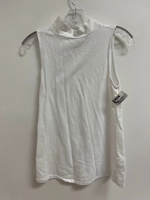 Top Sleeveless By Torrid In White, Size: L