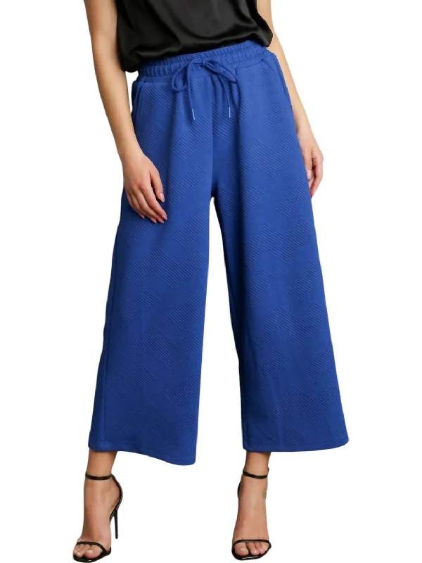 Way Out Here Crop Pants In Royal